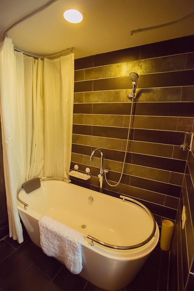 Fx Hotel Xujiahui - Shanghai Stadium Branch Luaran gambar